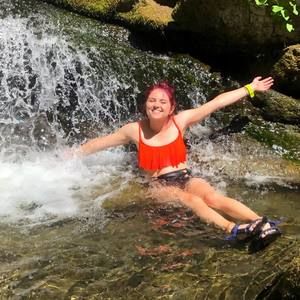 Meet your Posher, Jana